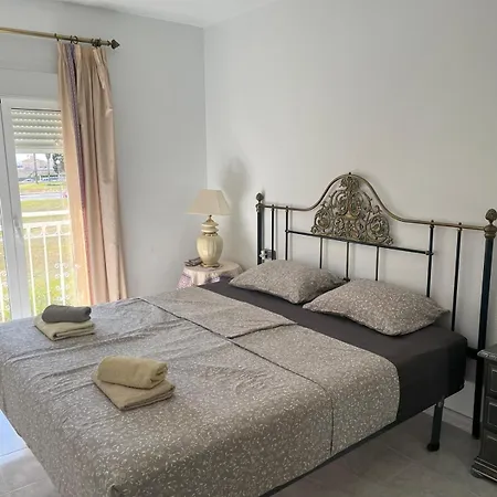 Schoenes Ruhiges Rooftop Mit Grosser Dachterrasse *