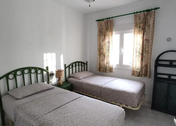 Schoenes Ruhiges Rooftop Mit Grosser Dachterrasse