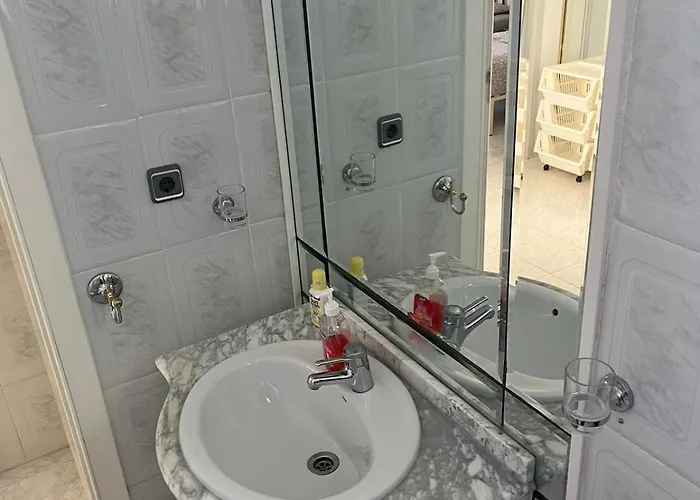 Schoenes Ruhiges Rooftop Mit Grosser Dachterrasse Lägenhet