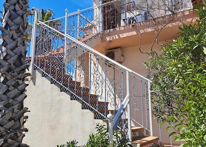 Schoenes Ruhiges Rooftop Mit Grosser Dachterrasse * Torrevieja
