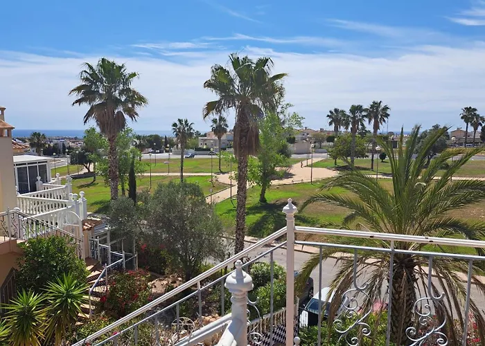 Schoenes Ruhiges Rooftop Mit Grosser Dachterrasse Lägenhet *