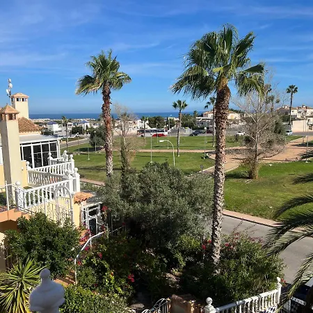 Schoenes Ruhiges Rooftop Mit Grosser Dachterrasse *