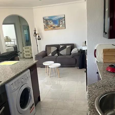 Апартаменты Schoenes Ruhiges Rooftop Mit Grosser Dachterrasse