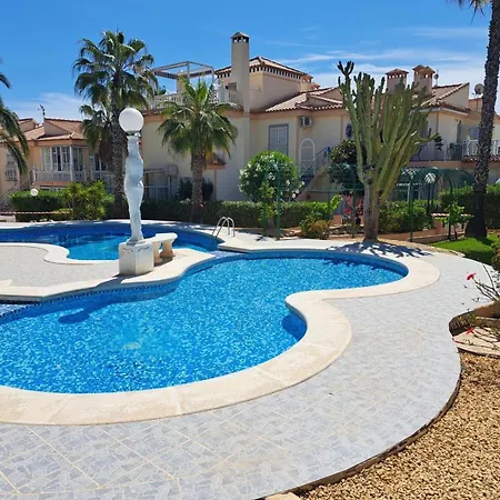 Schoenes Ruhiges Rooftop Mit Grosser Dachterrasse *