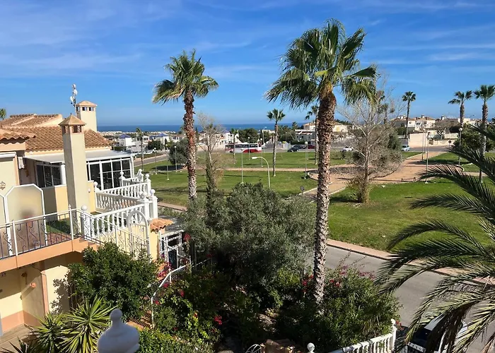 Schoenes Ruhiges Rooftop Mit Grosser Dachterrasse *