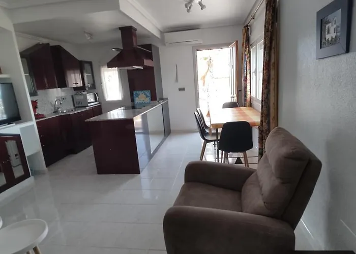 Apartment Schoenes Ruhiges Rooftop Mit Grosser Dachterrasse Torrevieja