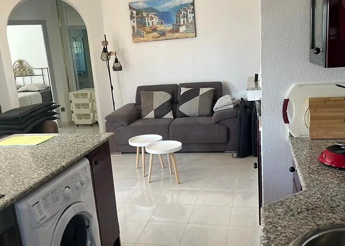 Apartment Schoenes Ruhiges Rooftop Mit Grosser Dachterrasse