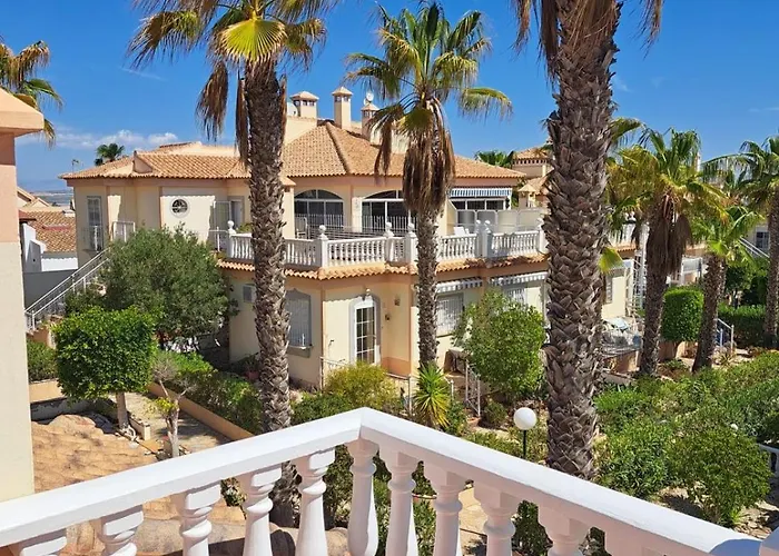 Apartment Schoenes Ruhiges Rooftop Mit Grosser Dachterrasse Torrevieja