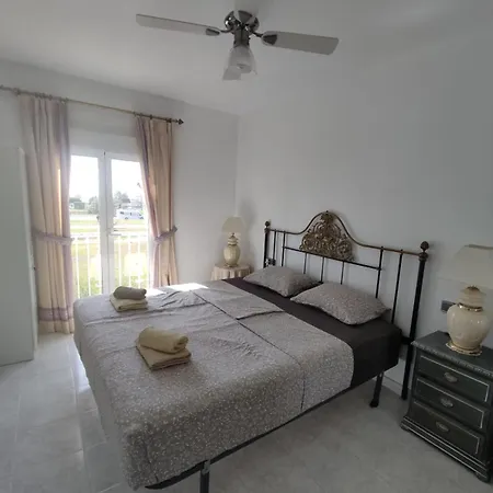 Διαμέρισμα Schoenes Ruhiges Rooftop Mit Grosser Dachterrasse